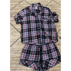 - VICTORIA'S SECRET 2-PC PLAID SHORT SLEEVE SHORTS PAJAMA SET - M